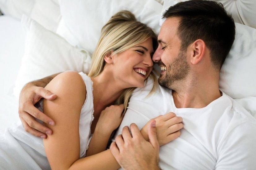 শরীরের বিশেষ কিছু অংশে স্পর্শের মাধ্যমে বিশেষ উত্তেজনা তৈরি হয় ৷ শারীরিক সঙ্গমের আগে ফোর প্লে বা শারীরিক মিলনের সময়ে এই স্পর্শগুলি বিশেষ সুখকর হয়ে ওঠে ৷ কিন্তু কোন মহিলার ক্ষেত্রে তাঁর শরীরের কোন অংশ বেশি অনুভূতিপ্রবণ ? রাশি অনুযায়ী পাল্টে যায় সেই বিশেষ অঙ্গ প্রত্যঙ্গ ৷ সঙ্গিনীকে তৃপ্ত করতে জেনে নিন তাঁর রাশিফল অনুযায়ী শরীরের সেই বিশেষ অঙ্গগুলি৷ শরীরের বিশেষ কিছু অংশে স্পর্শের মাধ্যমে বিশেষ উত্তেজনা তৈরি হয় ৷ শারীরিক সঙ্গমের আগে ফোর প্লে বা শারীরিক মিলনের সময়ে এই স্পর্শগুলি বিশেষ সুখকর হয়ে ওঠে ৷ কিন্তু কোন মহিলার ক্ষেত্রে তাঁর শরীরের কোন অংশ বেশি অনুভূতিপ্রবণ ? রাশি অনুযায়ী পাল্টে যায় সেই বিশেষ অঙ্গ প্রত্যঙ্গ ৷ সঙ্গিনীকে তৃপ্ত করতে জেনে নিন তাঁর রাশিফল অনুযায়ী শরীরের সেই বিশেষ অঙ্গগুলি৷