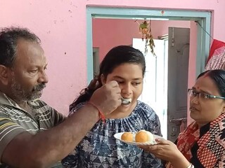 এ বার উচ্চমাধ্যমিকে একই স্কুলের ১১ জন স্থান পেলেন প্রথম দশের মেধাতালিকায়