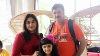 পোস্টের প্রথমেই সংযুক্তার প্রশ্ন, তিনি কেন সহানুভূতি কুড়োতে যাবেন?