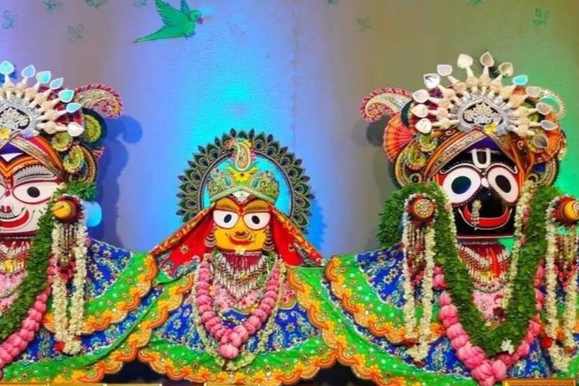 প্রতি বছর প্রাচীন রীতি ও ঐতিহ্য পালন করে বসন্ত পঞ্চমী তিথি থেকে শরু হয় নতুন রথ নির্মাণের জন্য কাঠ সংগ্রহ৷ 