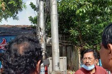 হরিদেবপুরে কিশোর-মৃত্যুর ঘটনার পর ল্যাম্পপোস্টের অবস্থা দেখতে মাঠে কলকাতা পুরসভা