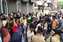 ছুটি থেকে ফিরেই পার্ক সার্কাসে তাণ্ডব, জানা গেল সেই পুলিশকর্মীর পরিচয় ছুটি থেকে ফিরেই পার্ক সার্কাসে তাণ্ডব, জানা গেল সেই পুলিশকর্মীর পরিচয়