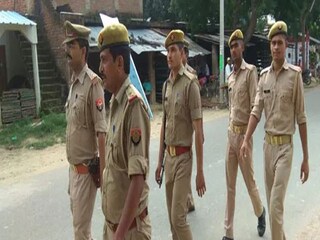 UP Gang Rape ঘটনাস্থলে পুলিশি টহল।