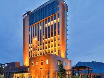 Maharastra Political Crisis: All eyes on Guwahati Radisson blu