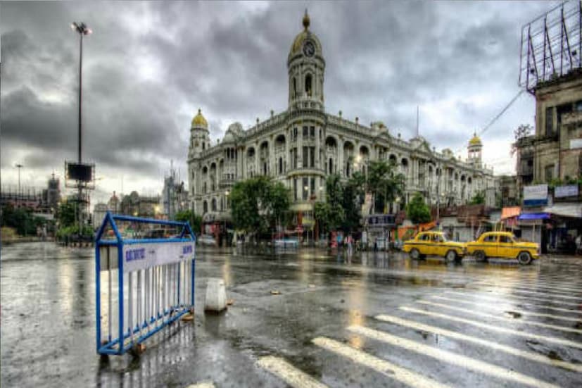 *আলিপুর আওয়া দফতরের আবহাওয়াবিদ সৌরিশ বন্দ্যোপাধ্যায় বলেন, বঙ্গোপসাগরে কোন সিস্টেম বা গাঙ্গেয় পশ্চিমবঙ্গ পশ্চিমবঙ্গের উপর ঘূর্ণাবর্ত বা অক্ষরেখাসহ কোনও সিস্টেম না থাকলে একটানা বর্ষা হবে না। এই মুহূর্তে কোন সিস্টেম না থাকায় বিক্ষিপ্তভাবে বজ্রবিদ্যুৎ-সহ বৃষ্টি কোথাও কোথাও হবে তবে একনাগারে বৃষ্টির সম্ভাবনা আপাতত কয়েক দিন নেই। প্রতীকী ছবি।