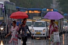 ২৪ ঘণ্টায় বদলাবে আবহাওয়া, তুমুল বৃষ্টিপাতের পূর্বাভাস! কী বলছে হাওয়া অফিস?