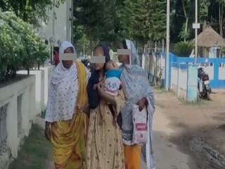 Murshidabad News: Husbands shaves wife's hair 