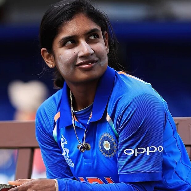 ভারতীয় দলের জার্সি গায়ে ২৩২টি একদিনের ম্যাচ খেলেছেন মিতালি। ৭৮০৫ রান করেছেন তিনি। ৬৪টি হাফ সেঞ্চুরি ও ৭টি সেঞ্চুরি রয়েছে তাঁর।