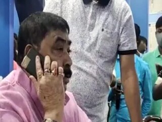 চমক দিলেন অনুব্রত?