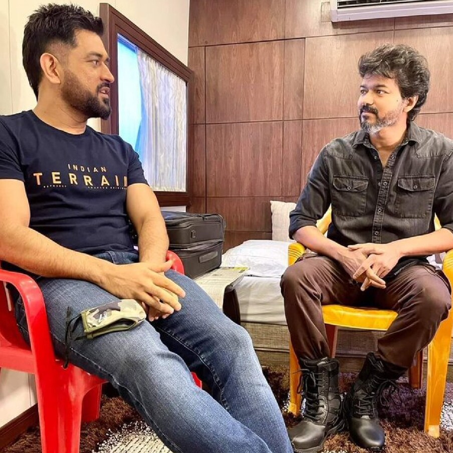 জানা যাচ্ছে, এই সিনেমায় ধোনিও নাকি অভিনয় করবেন। ছোট্ট একটি চরিত্রে অভিনয় করবেন এমএসডি।