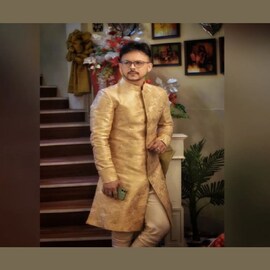 আমাদের প্রথম সন্তান,পাশে স্ত্রী,সোশ্যাল মিডিয়ায় যা লিখলেন সদ্য বিবাহিত অভিনেতা
