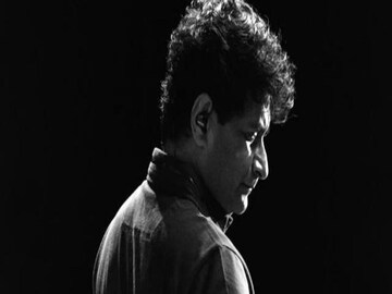 আব ক্যাহেনা অর ক্যায়া, যব তুনে কহে দিয়া আলবিদা....