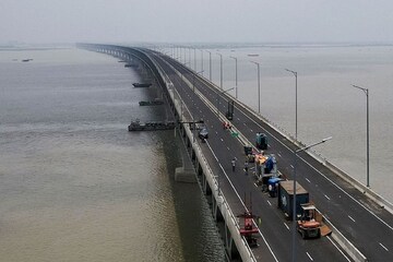 বিদেশি সাহায্য নেই, নিজ ক্ষমতায় ইতিহাস বাংলাদেশের! বিশ্বের নতুন চমক পদ্মা সেতু