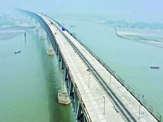 পদ্মা সেতু নিয়ে আশঙ্কা পদ্মা সেতু নিয়ে আশঙ্কা