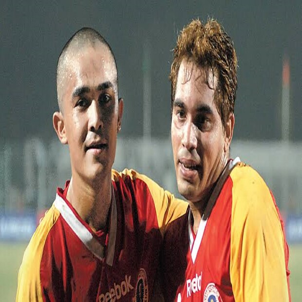 কলকাতার ইস্টবেঙ্গল ক্লাবের হয়ে সাফল্যের সঙ্গে খেলে দিয়েছেন সুনীল ছেত্রী। অ্যালভিটোর পাস থেকে বহু গোল করেছেন