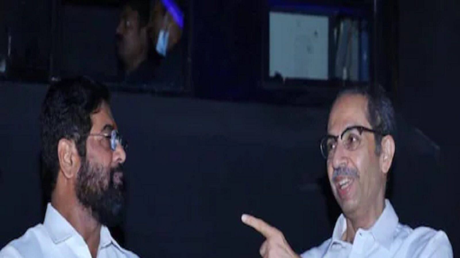 শিবসেনার প্রতীক তাঁদের, দাবি করলেন শিবসেনার বিদ্রোহী নেতা একনাথ শিন্ডে শিবসেনার প্রতীক তাঁদের, দাবি করলেন শিবসেনার বিদ্রোহী নেতা একনাথ শিন্ডে