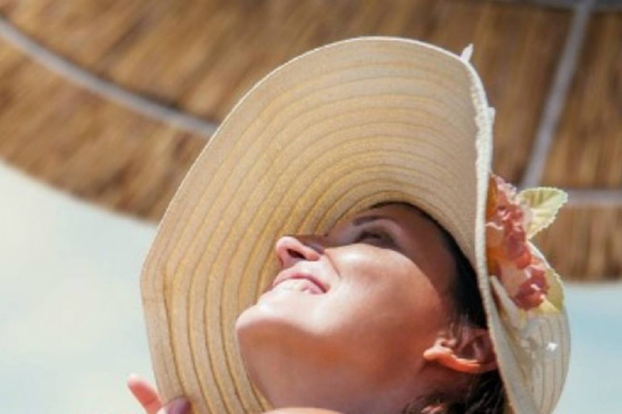 চিটচিটে তেলতেলে ভাব উধাও! এই গরমে ক্লিন লুক ধরে রাখতে কী করতে হবে?