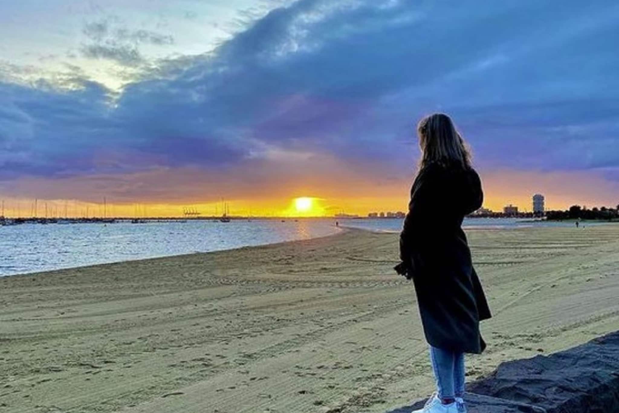 ভলক্যানো ঝলসে দিয়েছিল শরীর, মুখ ! দু'বছর পর প্রথম সেলফি পোস্ট করলেন সেই মেয়ে!