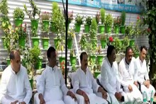 পুলিশ বলে কী জামাই নন! থানাতেই জামাই আদর কর্মীদের