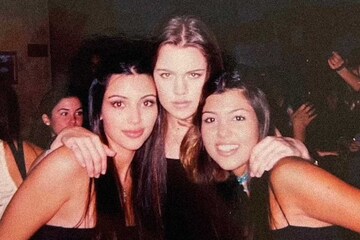 কার্দাশিয়ান সিস্টার্স মানেই শরীরী লাস্য! তিন বোনের রসায়নও নজরকাড়া