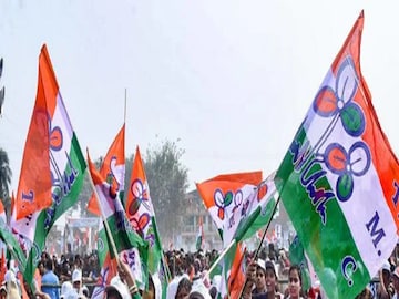 ঘর গোছাচ্ছে তৃণমূল