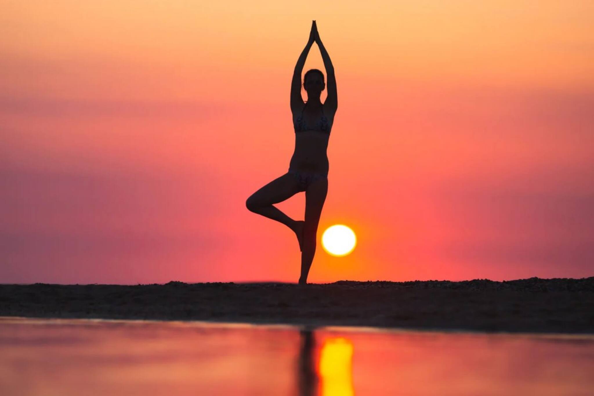 এই সহজ ৬টি যোগ আসনে পেটের থলথলে মেদ নিমেষে গায়েব হবে