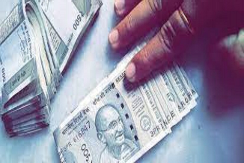 ওটিপিকে নির্ধারিত জায়গায় দিয়ে সাবমিট বোতামে ক্লিক করতে হবে ৷ প্রতীকী ছবি ৷