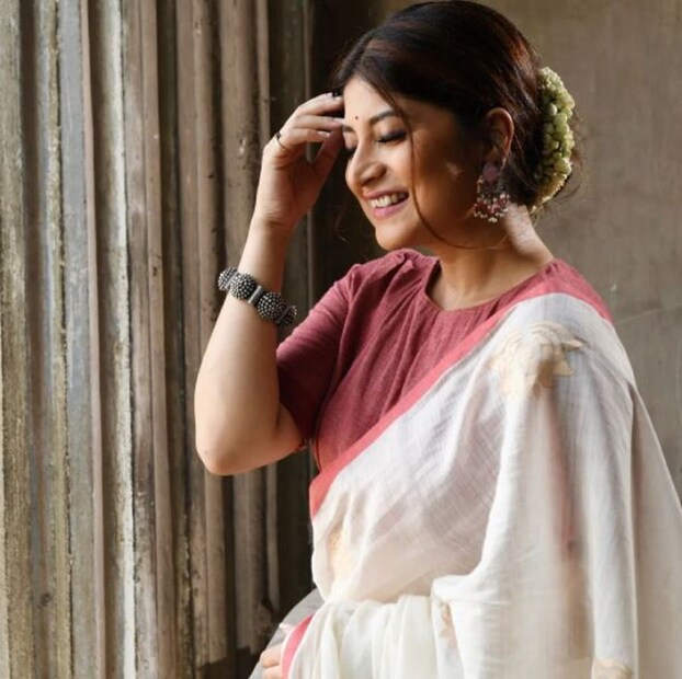 *টেলিভিশনের অত্যন্ত জনপ্রিয় মুখ সন্দীপ্তা৷ ওটিটি প্ল্যাটফর্মেও কাজ করেছেন তিনি৷ 