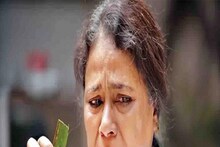 কলকাতার ফুটপাতে ডিম-পাউরুটির দোকান চালাচ্ছেন অভিনেত্রী সীমা বিশ্বাস