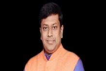 শিয়ালদহ মেট্রোয় ২১ মিনিটের ঐতিহাসিক যাত্রাপথে শামিল সুকান্ত মজুমদার শিয়ালদহ মেট্রোয় ২১ মিনিটের ঐতিহাসিক যাত্রাপথে শামিল সুকান্ত মজুমদার