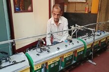মালগাড়ি থেকে লোকাল ট্রেন সবই চলছে প্রভাস আচার্যর শ্রীরামপুরের বাড়িতে মালগাড়ি থেকে লোকাল ট্রেন সবই চলছে প্রভাস আচার্যর শ্রীরামপুরের বাড়িতে