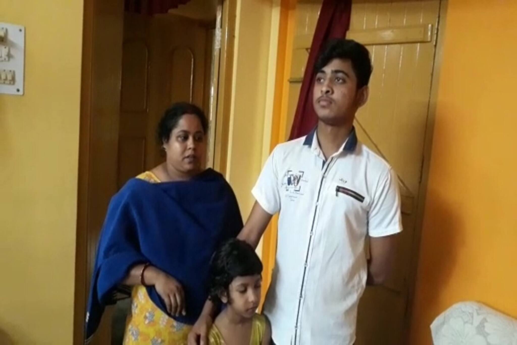 সেনাদের বেস ক্যাম্পে সুরক্ষিত রয়েছে আলিপুরদুয়ারের তিন অমরনাথযাত্রী