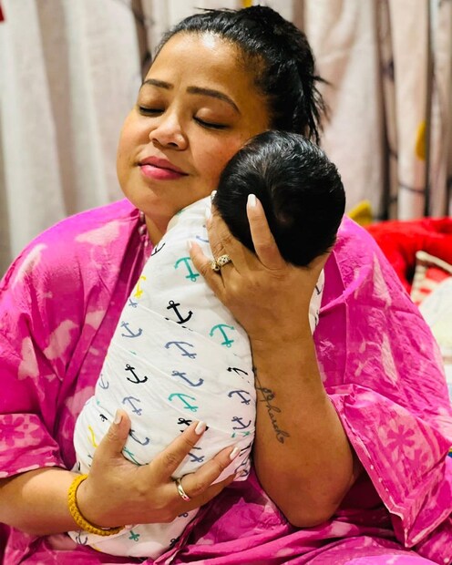 এ বছর ৩ এপ্রিল পুত্রসন্তানের জন্ম দিয়েছেন ভারতী সিং। 