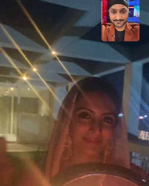 টি২০ বিশ্বকাপ জেতার পর হরভজনকে শুভেচ্ছা বার্তা পাঠান গীতা। তারপর থেকেই দুজনে ম্যাসেজে কথা বলা শুরু করেন, এবং ধীরে ধীরে দু'জনের মধ্যে নিবিড় বন্ধুত্ব তৈরি হয়। এরপর আইপিএলের সময় গীতা বসরার সঙ্গে প্রথম সাক্ষাৎ হয় হরভজন সিংয়ের। 