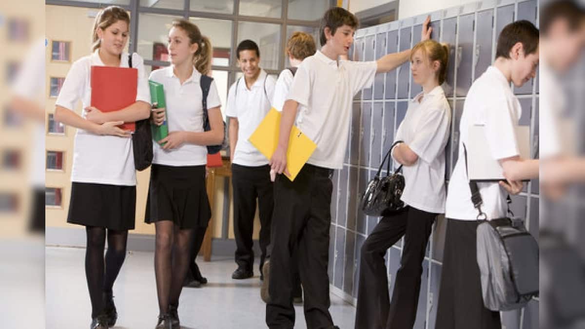 ‘জীবনে কিস্যু করতে পারবে না!’ শিক্ষিকাকে উচিত শিক্ষা দিল ছাত্রী! জানলে অবাক হবেন ‘জীবনে কিস্যু করতে পারবে না!’ শিক্ষিকাকে উচিত শিক্ষা দিল ছাত্রী! জানলে অবাক হবেন