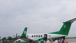 এই এয়ার অ্যাম্বুল্যান্সে করেই ভুবনেশ্বর নিয়ে যাওয়া হয় পার্থকে৷ এই এয়ার অ্যাম্বুল্যান্সে করেই ভুবনেশ্বর নিয়ে যাওয়া হয় পার্থকে৷