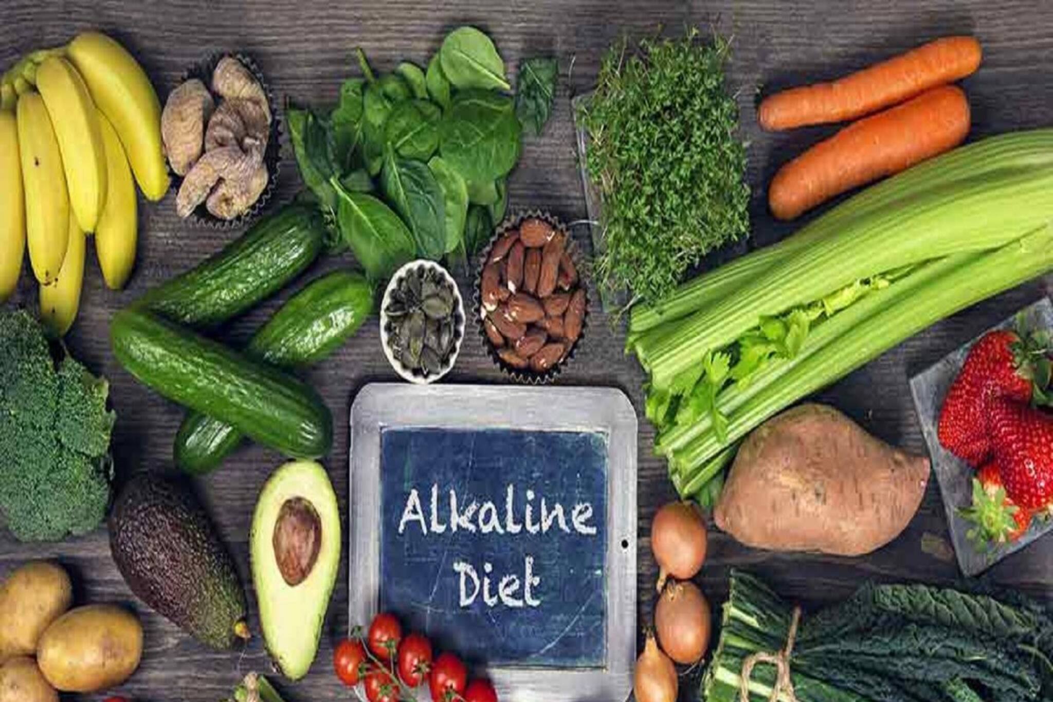 শরীর ভাল রাখতে পাতে রাখুন এই ৭ অ্যালকালাইন খাবার, মজেছেন সেলিব্রেটিরাও!