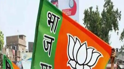 নিউটাউনের হোটেলে কেন বিধায়করা!
প্রতীকী ছবি।
নিউটাউনের হোটেলে কেন বিধায়করা!
প্রতীকী ছবি।