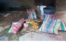 সামশেরগঞ্জে পরিত্যক্ত বাড়ি থেকে যা পাওয়া গেল! চোখ কপালে উঠল পুলিশের সামশেরগঞ্জে পরিত্যক্ত বাড়ি থেকে যা পাওয়া গেল! চোখ কপালে উঠল পুলিশের