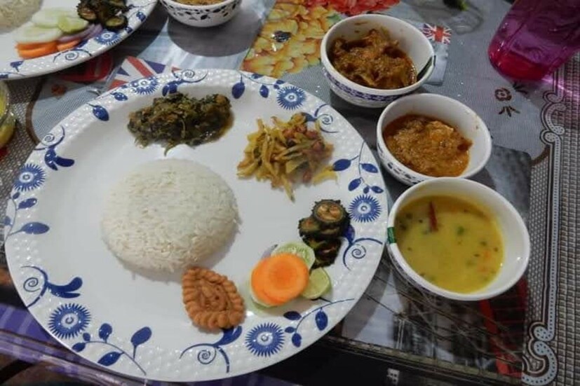 *বর্তমানে হেরিটেজ স্বীকৃতি পাওয়া রাজবাড়ি ঘিরে গড়ে উঠেছে পর্যটন কেন্দ্র। রাজবাড়ির অন্দরেই থাকা খাওয়ার ব্যবস্থা। বর্তমান সময়ে অনেকেই ভালোবাসেন সপ্তাহের শেষে দু-এক দিন কোনও প্রাচীন রাজবাড়িতে সময় কাটাতে। ইতিহাসের পাশাপাশি কড়ি বর্গার ছাদের নিচে আশ্রয় আলাদা রোমাঞ্চকতা সৃষ্টি করে।
