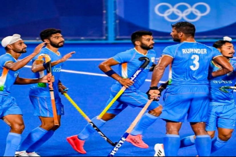 দলগত ক্রীড়ার ক্ষেত্রে হকি ভারতীয়দের অন্যতম ভরসার জায়গা। তাই মহিলাদের ক্রিকেট দলের পাশাপাশি পুরুষদের হকি দলের উপরেও ভরসা রাখছেন ভারতীয়রা। ২০১৮-র কমনওয়েলথে সে-রকম ছাপ ফেলতে না-পারলেও এ-বারের প্রতিযোগিতায় ভালো ফল করার লক্ষ্যে খাটছেন হকি দলের খেলোয়াড়রা। তবে দলের অভিজ্ঞ খেলোয়াড়রা টোকিও অলিম্পিকসে ভারতকে ব্রোঞ্জ এনে দিয়েছেন। ফলে ক্রীড়া বিশেষজ্ঞদের মতে, কমনওয়েলথে নিজেদের প্রমাণ করতে দৃঢ় প্রতিজ্ঞ হকি তারকারা।
