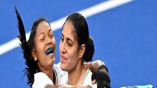 ভারতীয় মেয়েদের সামনে পাত্তা পেল না ওয়েলস