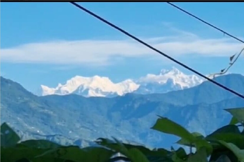 *আজ পাহাড় ও সমতল থেকে ঘুম ভাঙতেই ঘুমন্ত বুদ্ধ'র দর্শনে আপ্লুত হয়ে যান পর্যটক থেকে স্থানীয়রা।