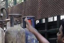 বিপুল দাম কমল এলপিজি গ্যাস সিলিন্ডারের, চেক করে নিন লেটেস্ট রেট....