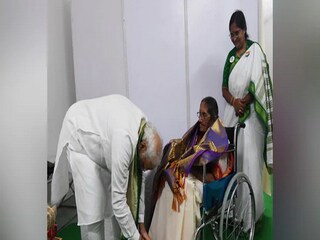 Modi with Pasala Krishna Bharathi