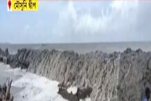 সমুদ্রের জল ঢুকে প্লাবিত মৌসুনী দ্বীপও, ক্ষতিগ্রস্ত টেন্ট- রিসর্ট! দেখুন ভিডিও সমুদ্রের জল ঢুকে প্লাবিত মৌসুনী দ্বীপও, ক্ষতিগ্রস্ত টেন্ট- রিসর্ট! দেখুন ভিডিও