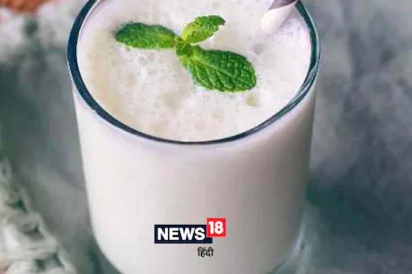 গরমে এক গ্লাস ঠান্ডা লস্যির থেকে আরামজনক কিছু কমই আছে ৷ আমাদের স্বাদে ও প্রাণে এক নিমেষে সুশীতল ঠান্ডার পরশ এনে দেয় দুধ সফেন লস্যি৷ কিন্তু জানেন কি এই পানীয়ের মধ্যেই লুকিয়ে আছে বিপদের বীজ ৷ দেখে নিন লস্যি থেকে কী কী বিপদ হতে আমাদের শরীরে৷