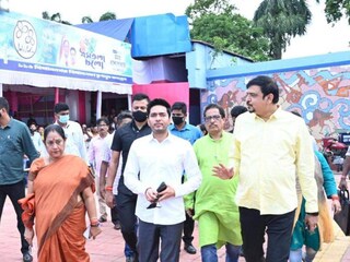 বর্তমানে করোনা  নিয়ন্ত্রণে থাকার কারণে এ বছর ধর্মতলায় তৃণমূলের শহিদ দিবসের সমাবেশের আয়োজন করা হয়েছে