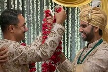 Gay Marriage: ভয় ছিল রাস্তায় ঢিল ছুড়বে না তো, তবু প্রেমের টানে আর এক পুরুষকে বিয়ে অভিষেকের Gay Marriage: ভয় ছিল রাস্তায় ঢিল ছুড়বে না তো, তবু প্রেমের টানে আর এক পুরুষকে বিয়ে অভিষেকের