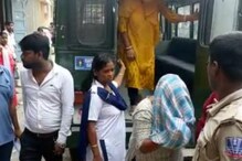 স্পায়ের আড়ালে দেহ ব্যবসার রমরমা, পুলিশের জালে ৪ মহিলা-সহ ৭ স্পায়ের আড়ালে দেহ ব্যবসার রমরমা, পুলিশের জালে ৪ মহিলা-সহ ৭